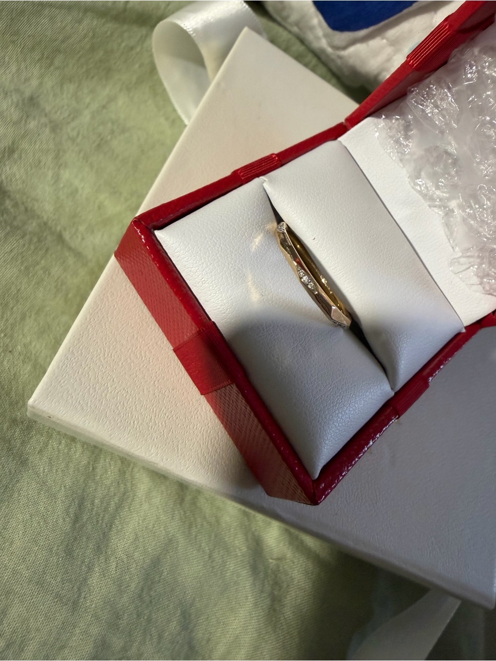 Kendra Scott 585 14k Gold Diamond band ring - Picture 4 of 13